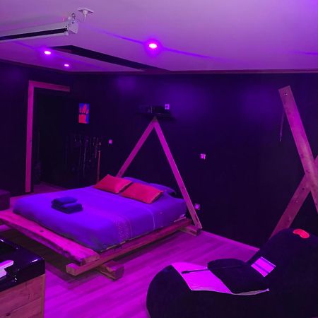 Love-Room L'Eden Du Desir Vecqueville Exterior foto